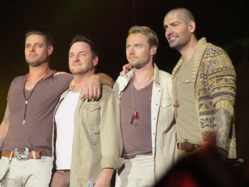 Boyzone (2011) ：从左到右 Shane Lynch、Mikey Graham、Ronan Keating、Keith Duffy