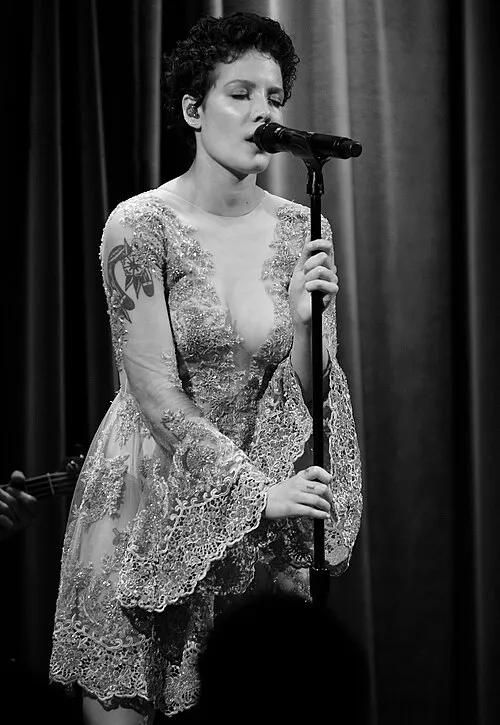 Halsey Grammy Museum 2016