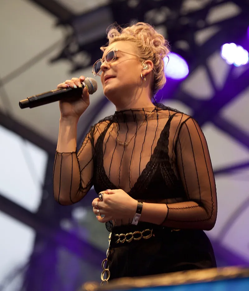 Anne Marie 2017年在 RIX FM Festival