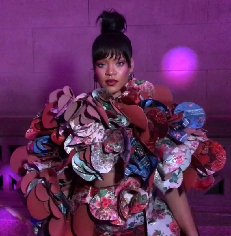 蕾哈娜出席2017年Met Gala